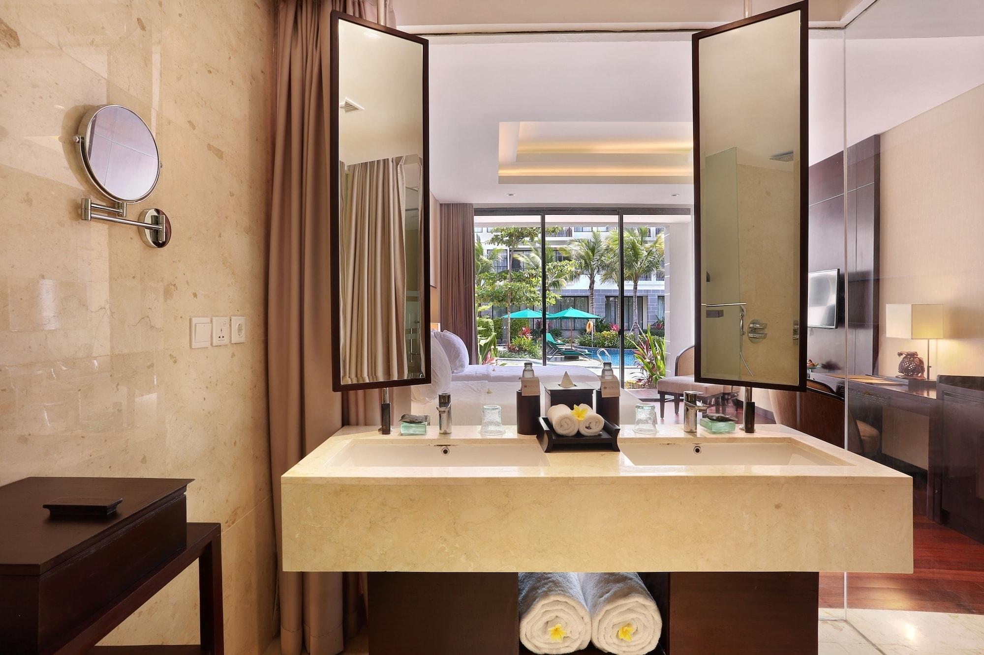 Bali Nusa Dua Hotel Exterior photo
