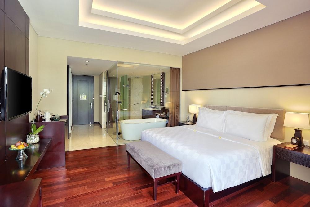 Bali Nusa Dua Hotel Exterior photo