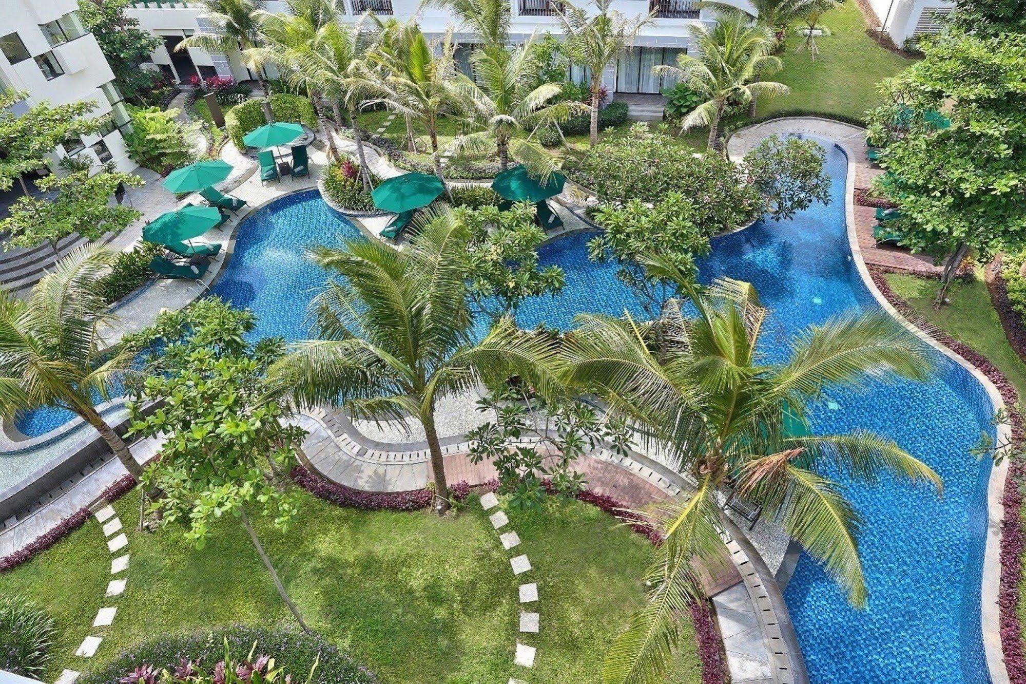 Bali Nusa Dua Hotel Exterior photo