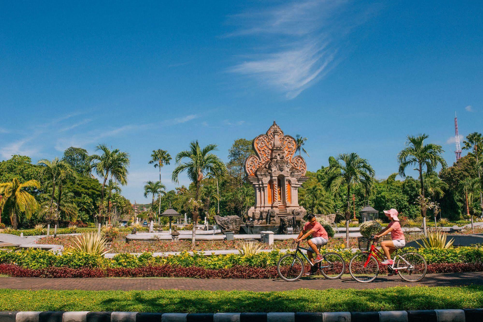 Bali Nusa Dua Hotel Exterior photo