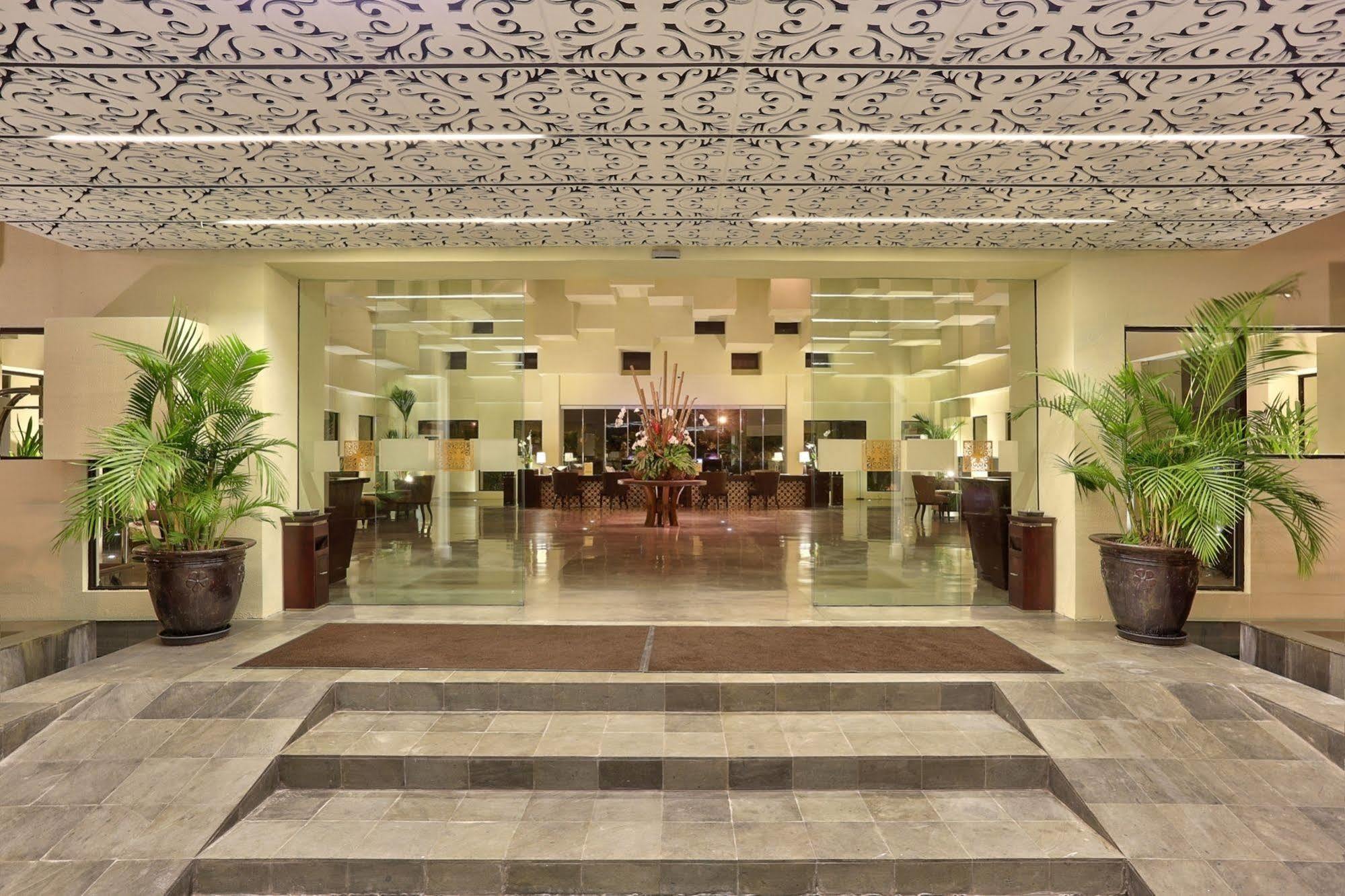 Bali Nusa Dua Hotel Exterior photo