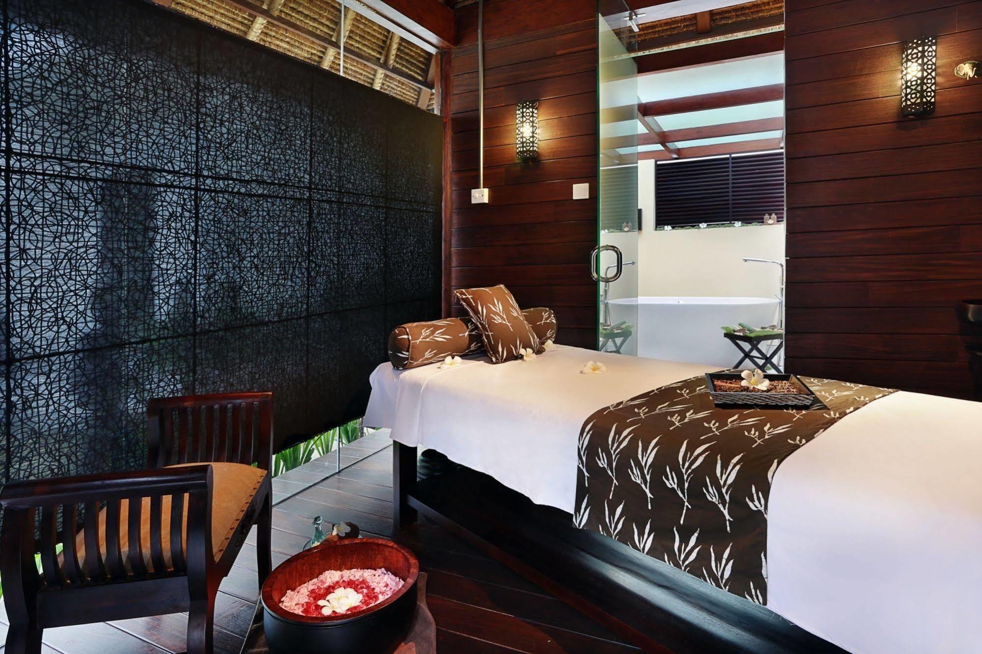 Bali Nusa Dua Hotel Exterior photo